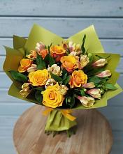 Букет цветов из:  Альстромерии и Розы в Переславле-Залесском