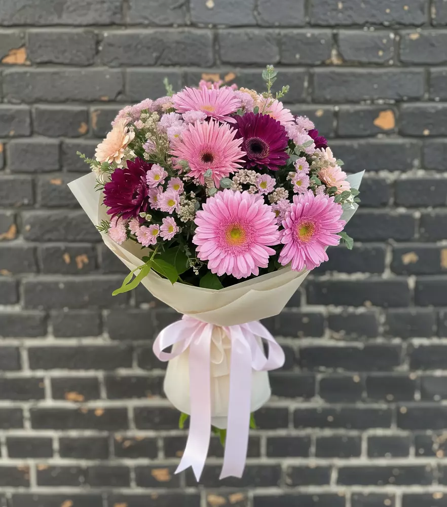 Букет цветов из: Герберы и Хризантемы в Переславле-Залесском