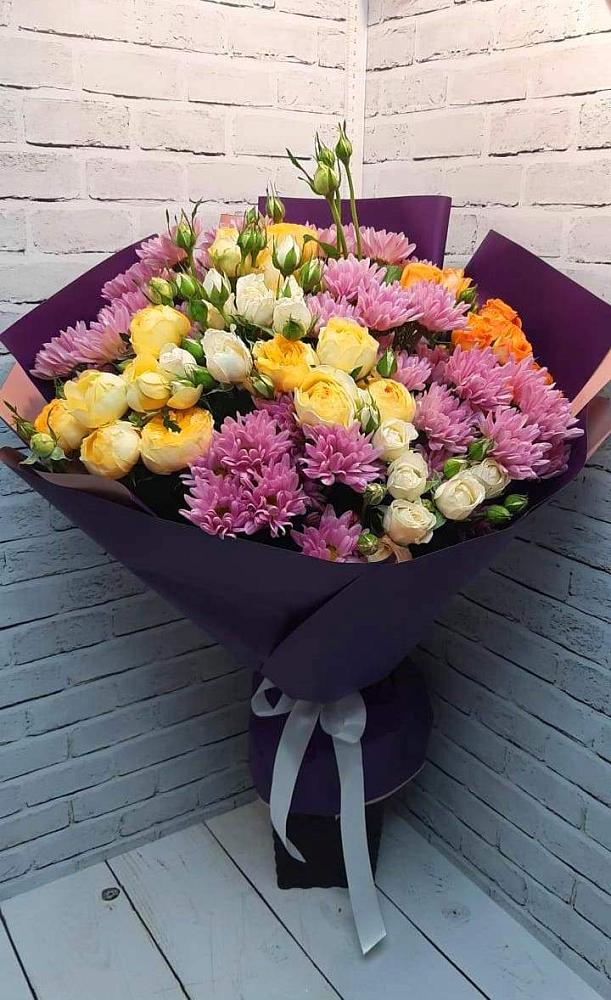 Букет цветов из: Хризантемы и Розы в Переславле-Залесском