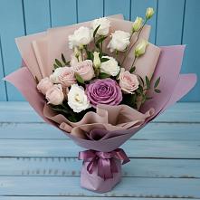 Букет цветов из:  Розы и Лизиантусы в Переславле-Залесском