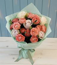 Букет цветов из:  Розы в Переславле-Залесском