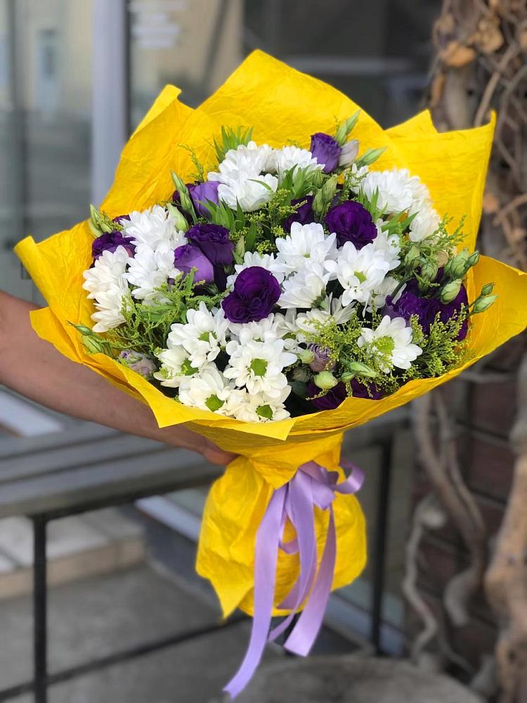 Букет цветов из: Ирисы, Хризантемы и Ромашки в Переславле-Залесском