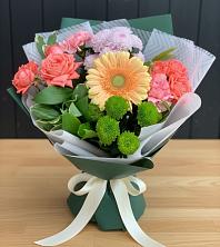 Букет цветов из:  Гвоздики, Розы, Герберы и Хризантемы в Переславле-Залесском