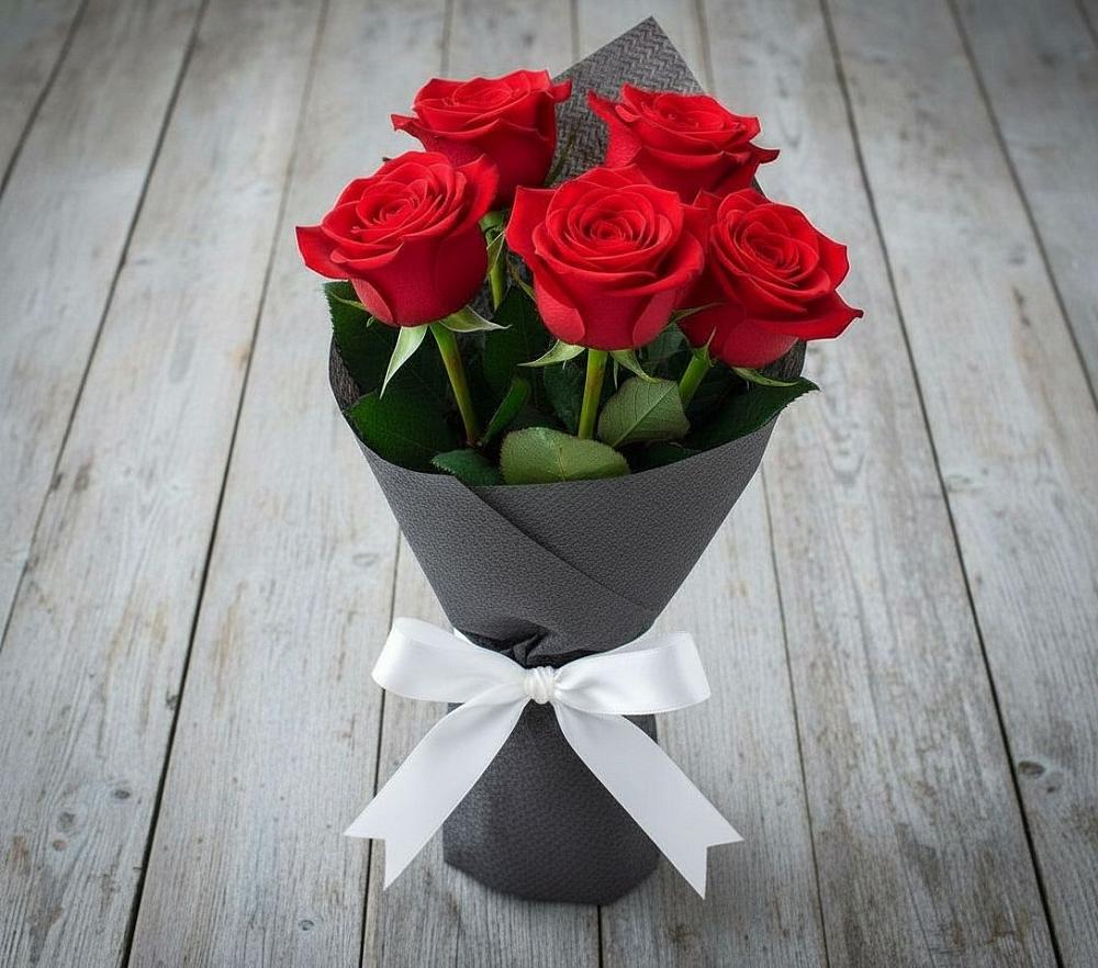 Букет 5 Красных роз Эдлесс Лав в Переславле-Залесском