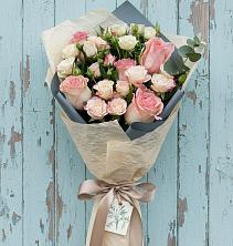 Букет цветов из:  Розы в Переславле-Залесском