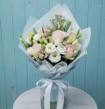 Букет цветов из:  Розы и Лизиантусы в Переславле-Залесском