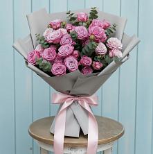 Букет цветов из:  Розы в Переславле-Залесском